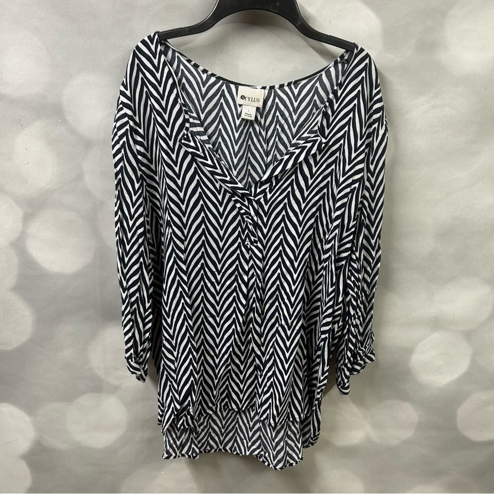 Stylus‎ Herringbone Large Black And White Blouse